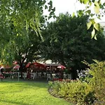 Szálloda Hotel Holiday Thun