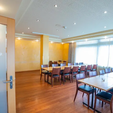 Hotel Holiday Thun Hotel 3*