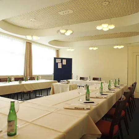 Hotel Restaurant Holiday 3* Thoune