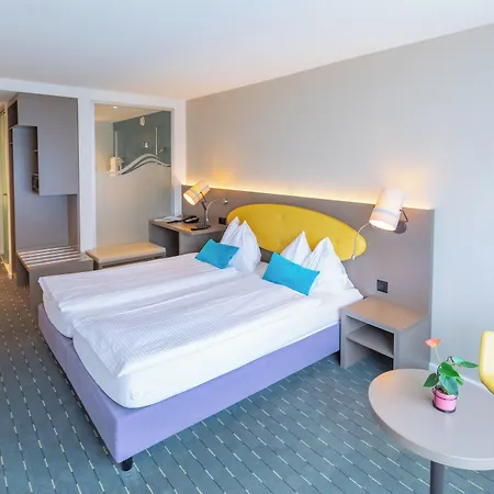 Hotel Holiday Thun Szálloda 3*