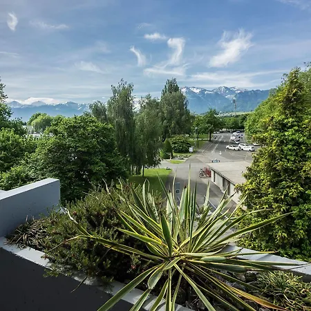 Hotel Holiday Thun Szálloda Thun
