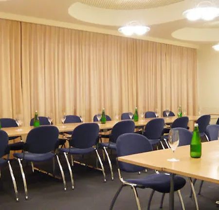 Szálloda Hotel Holiday Thun 3*