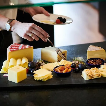 Hotel Holiday Thun Hotel 3*