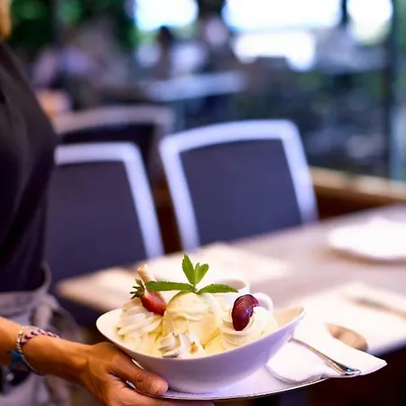 Hotel Hotel Holiday Thun Thun