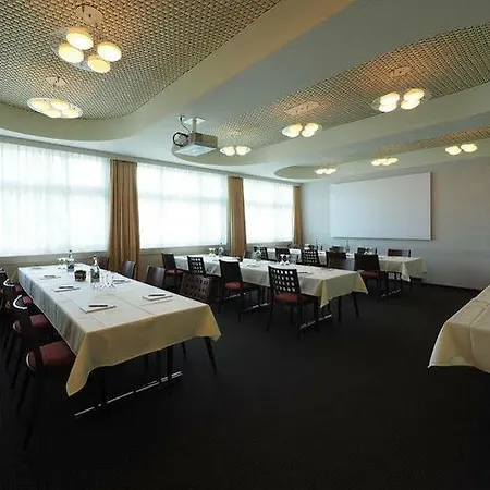 Hotel Holiday Thun Thun