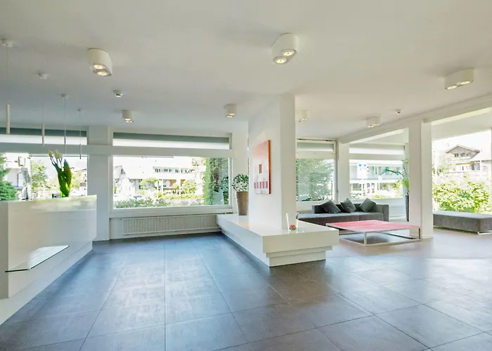 Hotel Holiday Thun Hotel 3*