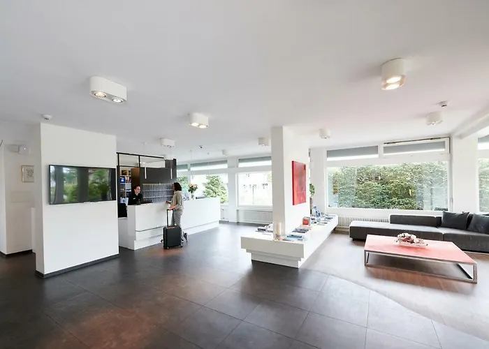 Hotel Holiday Thun Hotel 3*