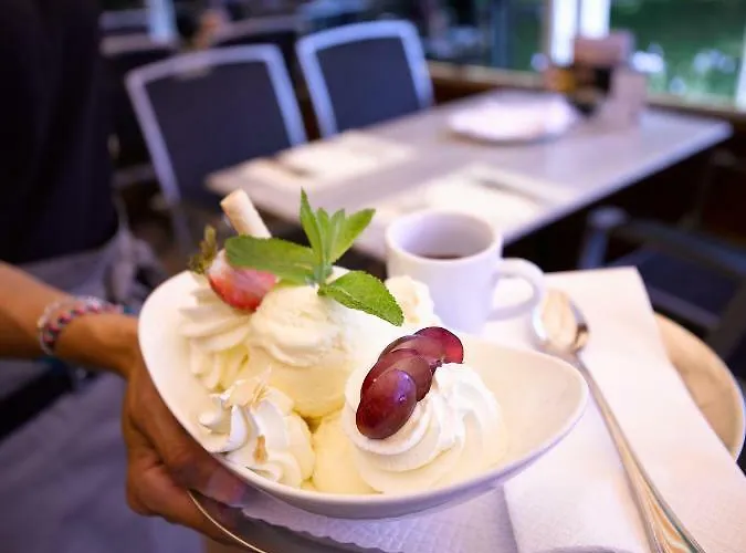 Hotel Hotel Holiday Thun 3*