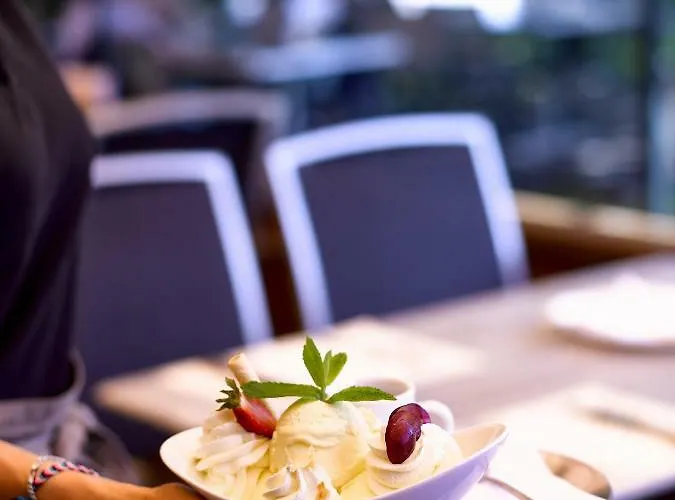 Hotel Hotel Holiday Thun Thun