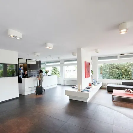 Hotel Holiday Thun Отель 3*