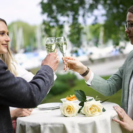 Hotel Holiday Thun Отель 3*