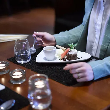 Hotel Holiday Thun Отель Тун