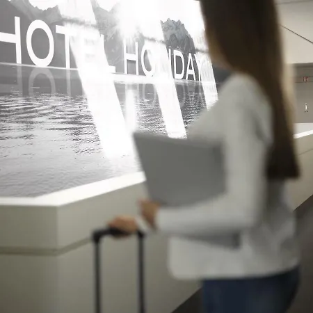 Hotel Holiday Thun Отель Тун