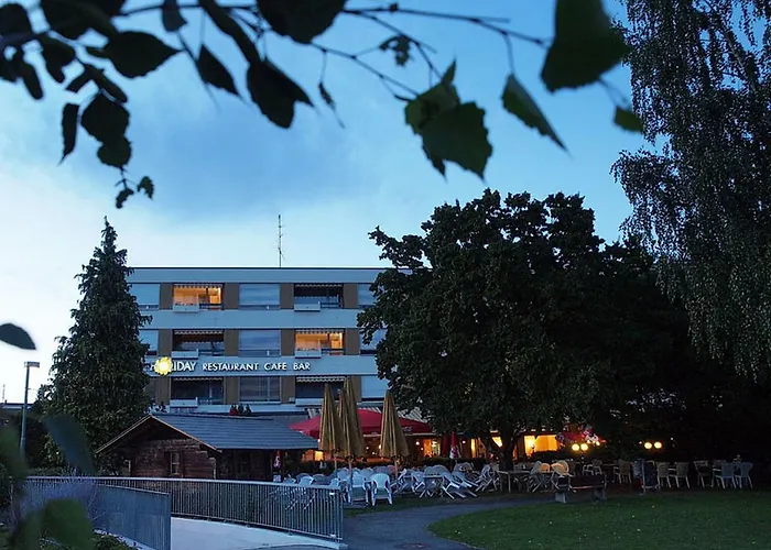 Hotel Restaurant Holiday 3* Thun