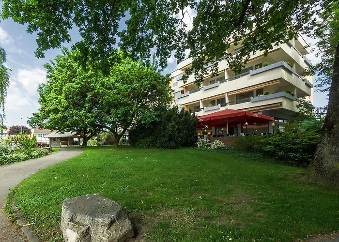 Hotel Hotel Restaurant Holiday Thun