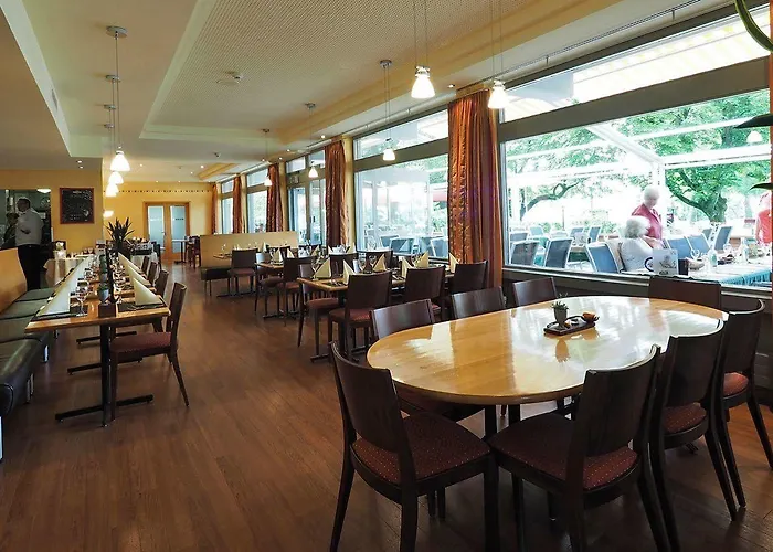 Hotel Restaurant Holiday 3* Thun