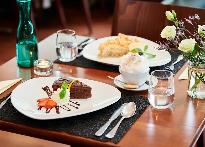 Hotel Hotel Restaurant Holiday Thun