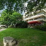 Hotell Hotel Holiday Thun Thun