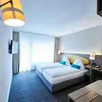 Hotel Holiday Thun Hotell 3*