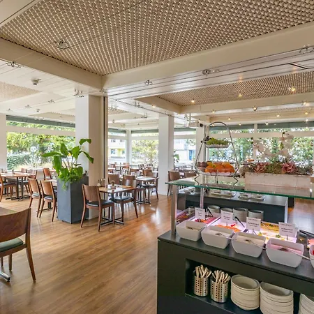 Hotell Hotel Holiday Thun