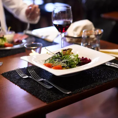 假日酒店及餐厅 酒店