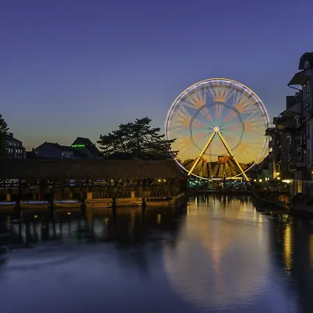 假日酒店及餐厅 酒店